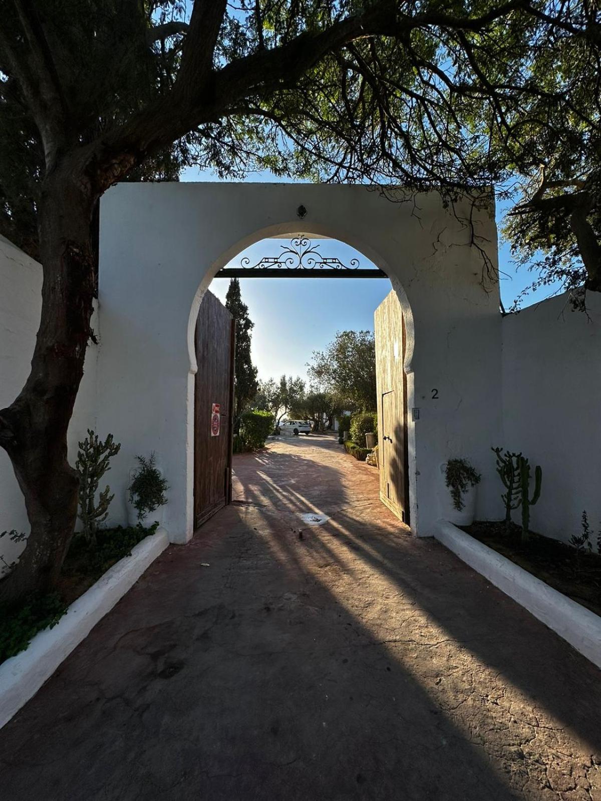 Lella Zohra, Studio Avec Piscine A Sidi Bou Said Exterior photo